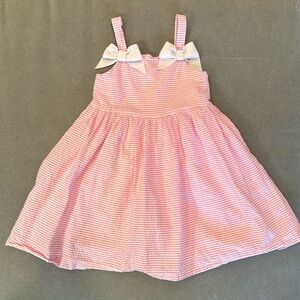 Girls 4T seersucker pink dress with bows